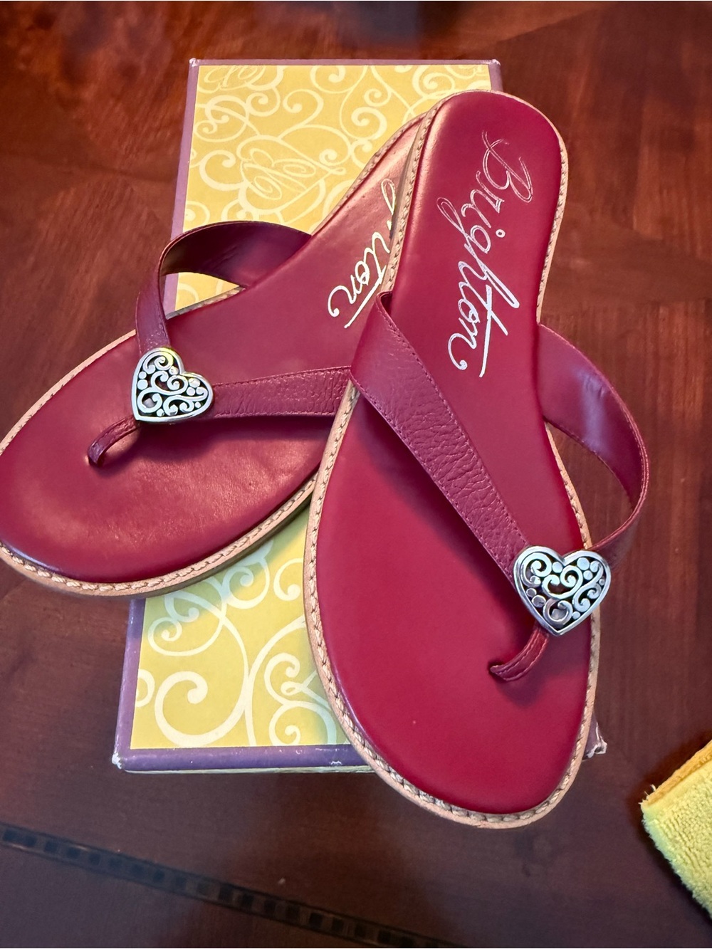 Brighton ORLA 4 Sandals 7M Heart Flip Flop Shoes